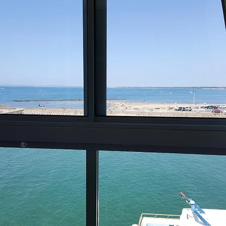 Parenthese En Bord De Mer, Vue Imprenable Sur L'infini Bleu Apartment *